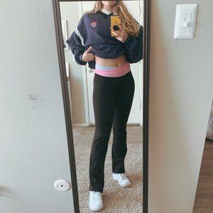 Lululemon Crossover Flare Leggings Yoga Pants in Black Pink  Size 6